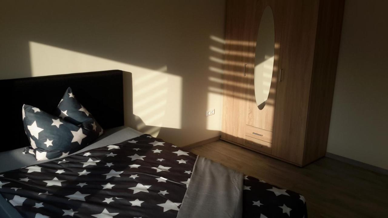 Апартаменти Workers Sleep Вільгельмсгафен Екстер'єр фото